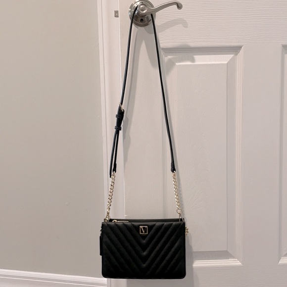 Victoria’s Secret bag - Picture 3 of 4